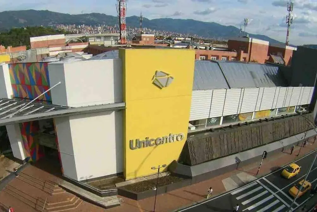Laureles Excelente Ubicacion La 70 Estadio, Cerca Al Poblado Medellin Apartment
