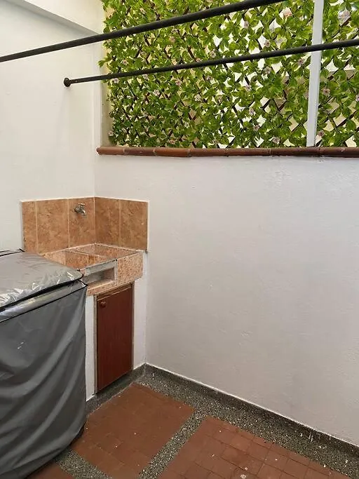 Apartment Laureles Excelente Ubicacion La 70 Estadio, Cerca Al Poblado Medellin